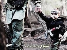 Menghilang Setahun, Bocah 3 Tahun Muncul di Foto Propaganda ISIS