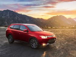 Predikat Mobil Teraman untuk Mitsubishi Lancer dan Outlander Sport