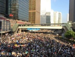 Oktober: Demo Hong Kong & Menteri Pariwisata Baru