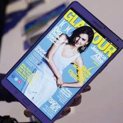 Lenggak-lenggok Tablet Flagship