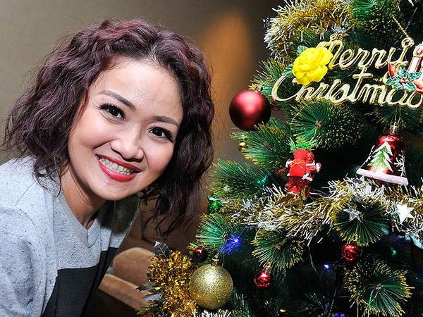 Cici Panda Sumringah Sambut Natal