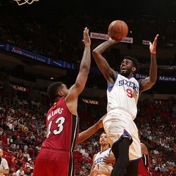 Sixers Pukul Balik Heat