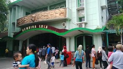 Libur Natal, Ribuan Wisatawan Serbu Kebun Binatang Gembira Loka Yogyakarta