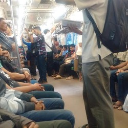 Libur Natal, KRL pun Lebih Lengang