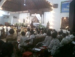 Ribuan Umat Kristiani di Yogya Ikuti Misa Natal Dengan Tradisi Jawa