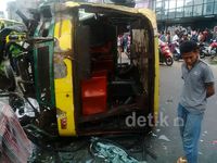 Kebut-Kebutan, 2 Bus Koantas Kecelakaan