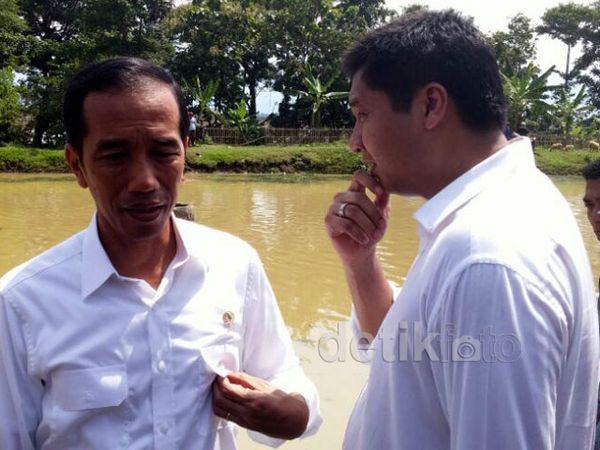 Jokowi Tinjau Proyek Sodetan Tarum Timur