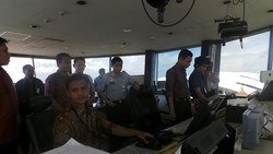 Tinjau ATC Bandara Ngurah Rai, Jonan: Towernya Harus Lebih Tinggi