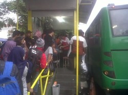 Malioboro Penuh Wisatawan, Banyak Warga Kesulitan Cari Angkutan
