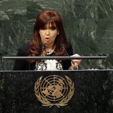 Pergelangan Kaki Terkilir, Presiden Argentina Masuk Rumah Sakit