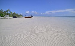 Tergoda Pulau Maratua