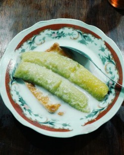 Wisata Goyang Lidah di Bukittinggi