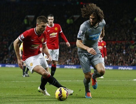 Cara Van Gaal Mematahkan Taktik Alan Pardew