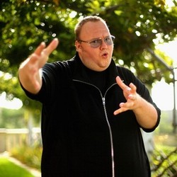 Berkat Kim Dotcom, PlayStation Network & Xbox Live Online Kembali