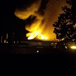 Api Masih Berkobar, Seluruh Bangunan Pasar Klewer Ludes Dilalap Si Jago Merah