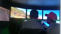 Tinjau Sekolah Penerbangan Banyuwangi, Jonan Jajal Simulator Pesawat Latih