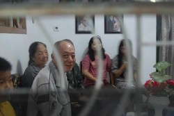 Keluarga Penumpang AirAsia QZ8501 di Pasuruan Gelar Doa Bersama