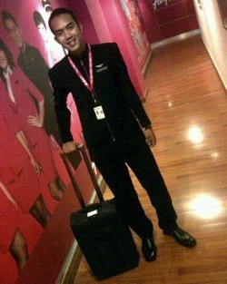 Istri Oscar Desano, Kru AirAsia yang Hilang Kontak Sedang Hamil 6 Bulan