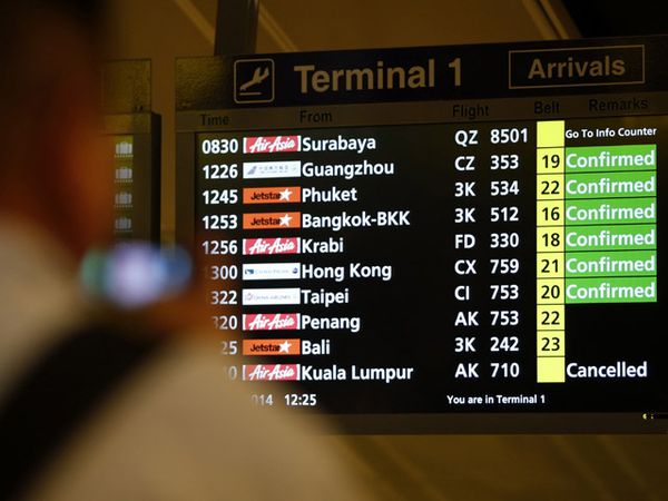 Pesawat AirAsia Hilang Kontak