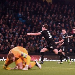Buang Keunggulan Dua Gol, City Diimbangi Burnley di Etihad