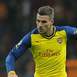 Risaukan Masa Depannya, Podolski Akan Ajak Bicara Manajemen Klub