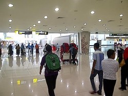 AirAsia QZ8501 Surabaya-Singapura Normal, Penumpang Masih Was-was