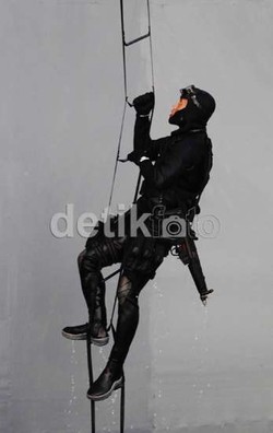 TNI Kerahkan Denjaka Hingga Penyelam di Lokasi Pencarian AirAsia