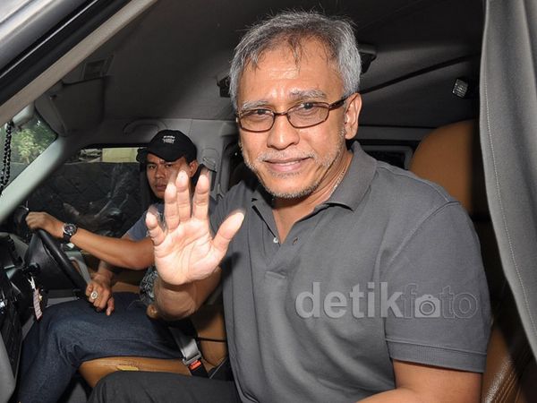 Iwan Fals Hadiri Ultah ke-11 KPK