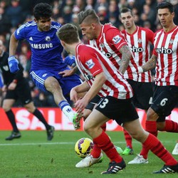 Si Biru Dibuat Frustrasi oleh Tembok Tebal Soton