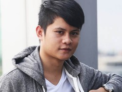 Esal Revano, Ganteng-ganteng Si Pipi Tembem