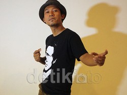 Asyik Jadi Solois, Denny Sebut Cagur Baik-baik Saja