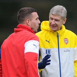 Wenger: Inter Mau Podolski? Itu Lelucon