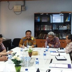 Kunjungi KIP, Menpora Ingin PSSI dan Setiap Badan Publik Olahraga Terbuka