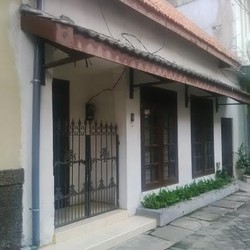 Keluarga Benarkan Jenazah Hayati Lutfiah yang Pakai Gelang Emas