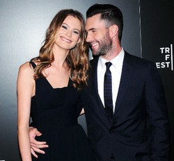 Olahraga yang Dilakukan Istri Adam Levine Agar Tetap Langsing dan Seksi