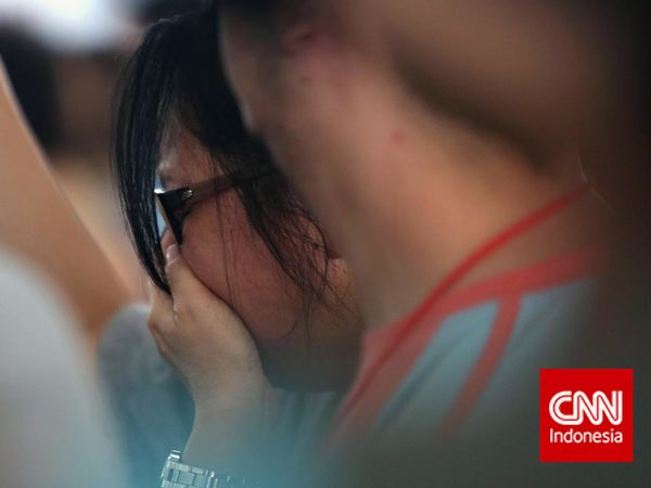 Isak Tangis Warnai Doa untuk Korban AirAsia
