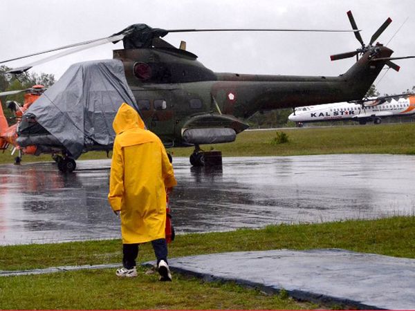 Gerimis Iringi Evakuasi AirAsia
