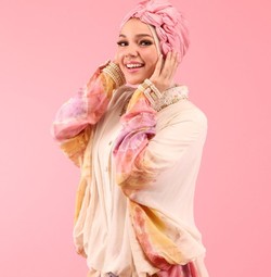 Dewi Sandra, Selebriti yang Selalu Jadi Inspirasi Hijabers