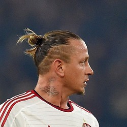 Mexes Harapkan Kontrak Baru dari Milan