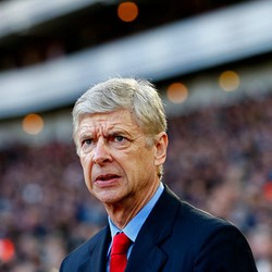 Wenger: Tukang Diving Harus Dihukum