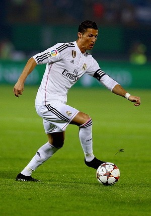 Ronaldo Pemain Terbaik Dunia 2014 versi World Soccer