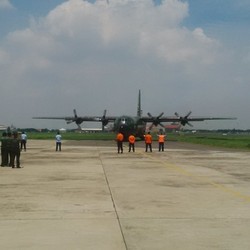 Mayor Sugeng, Pilot Pembawa 4 Jenazah Harus Lalui Cuaca Buruk