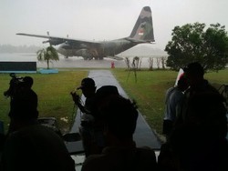 Pangkalan Bun Hujan Deras, di Lokasi Evakuasi Ombak Capai 4 Meter