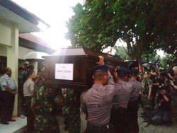 Jenazah Hayati Lutfiah Diserahkan ke Keluarga