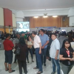 Merasa Diabaikan, Keluarga Penumpang: Kami di Sini Kayak Orang Bodoh