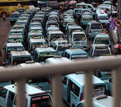 Harga BBM Turun, Organda DKI Pastikan Tarif Angkot Tetap