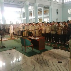 Gelar Salat Gaib, Ketua MUI Jatim: Korban AirAsia Masuk Surga