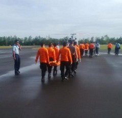 2 Jenazah Korban AirAsia Pakai Cincin Bermata Berlian