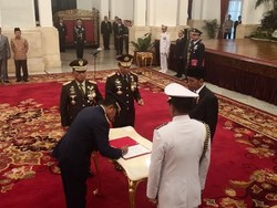 Agus Supriatna Resmi Dilantik Jokowi Jadi KSAU