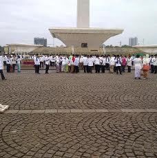 Akan Dilantik Ahok, Ratusan PNS Sudah Kumpul di Monas